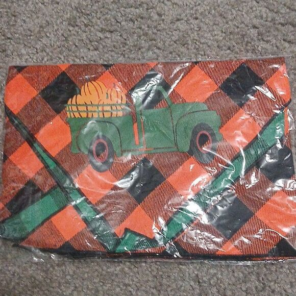 Fall Thanksgiving  2 pack bandana set  Brand new in package neck 24"across - Picture 5 of 9